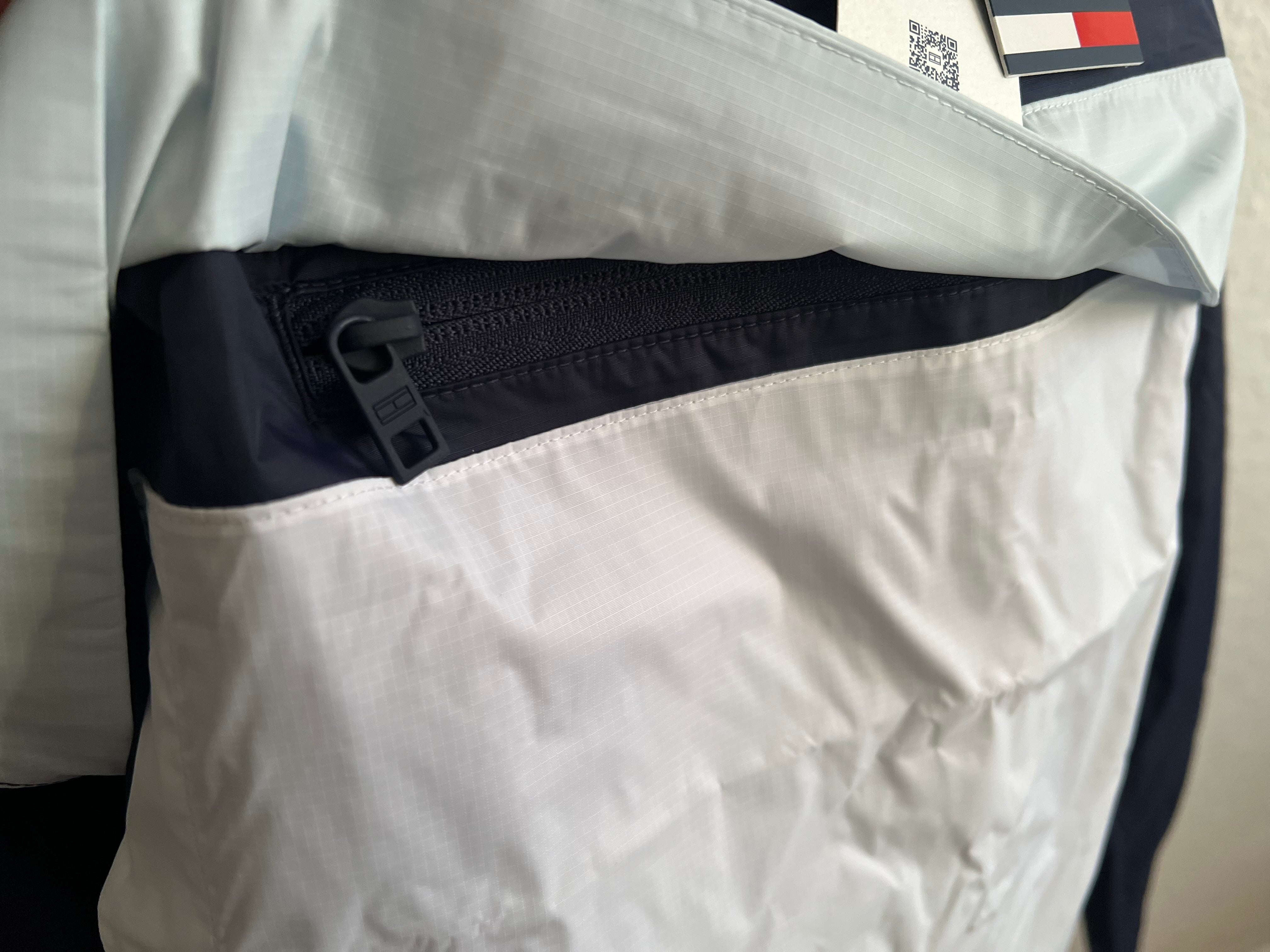 Tommy Hilfiger Jacke zum überziehen  „Tommy Jeans“ Regenjacke