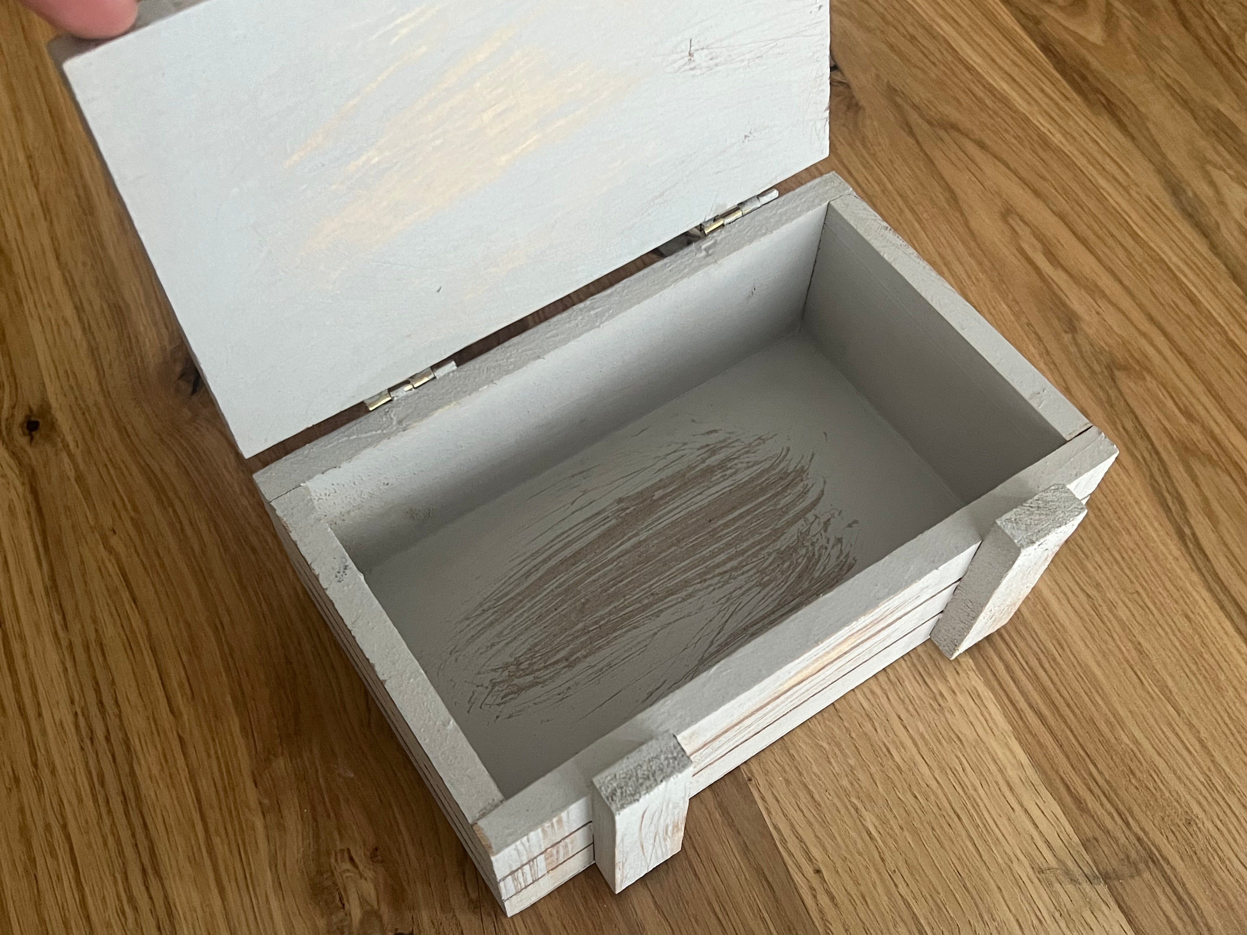 Holz Kiste Truhe mit Fischen Ostsee