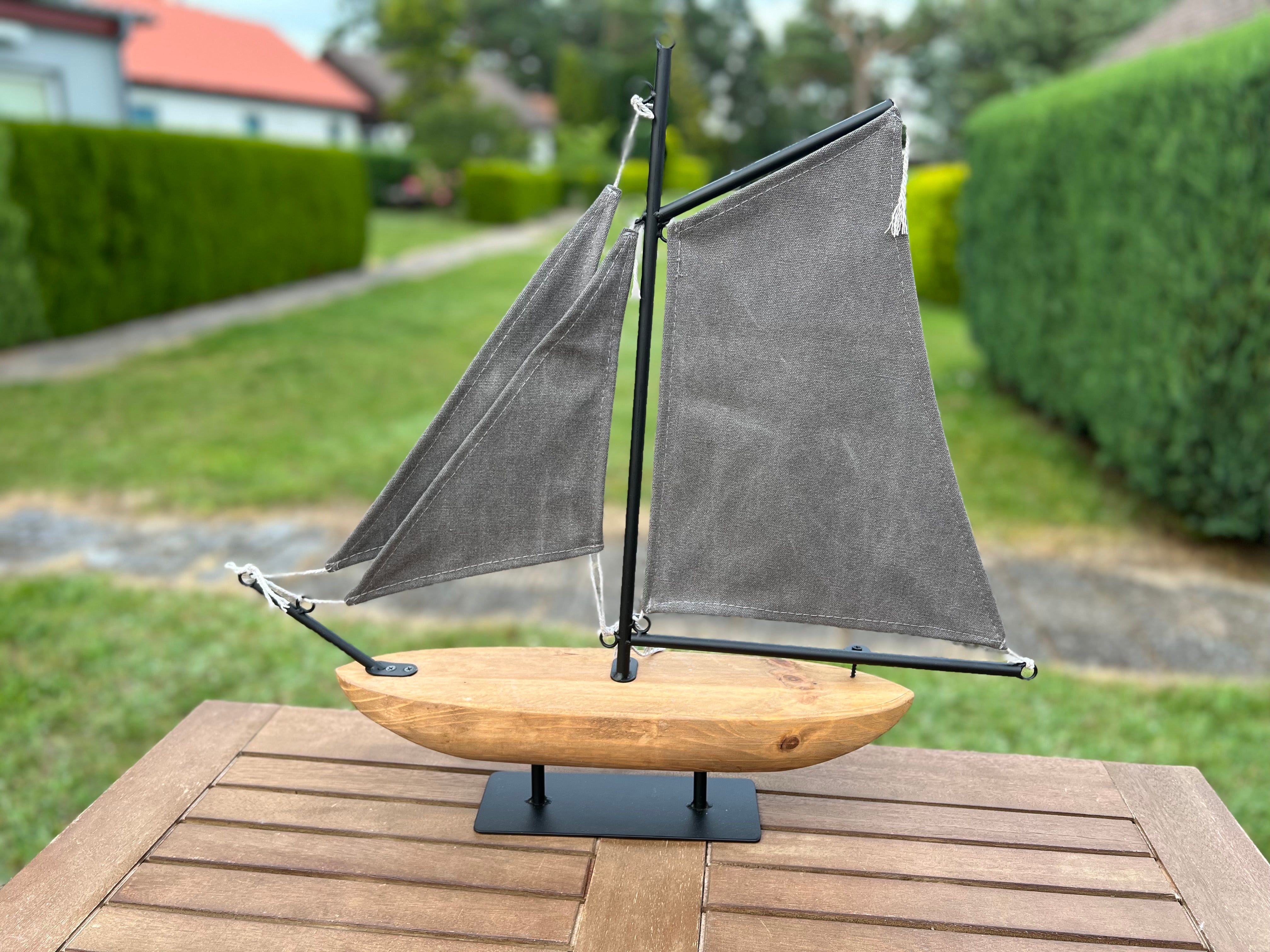 Großes Segelboot 67cm aus Holz